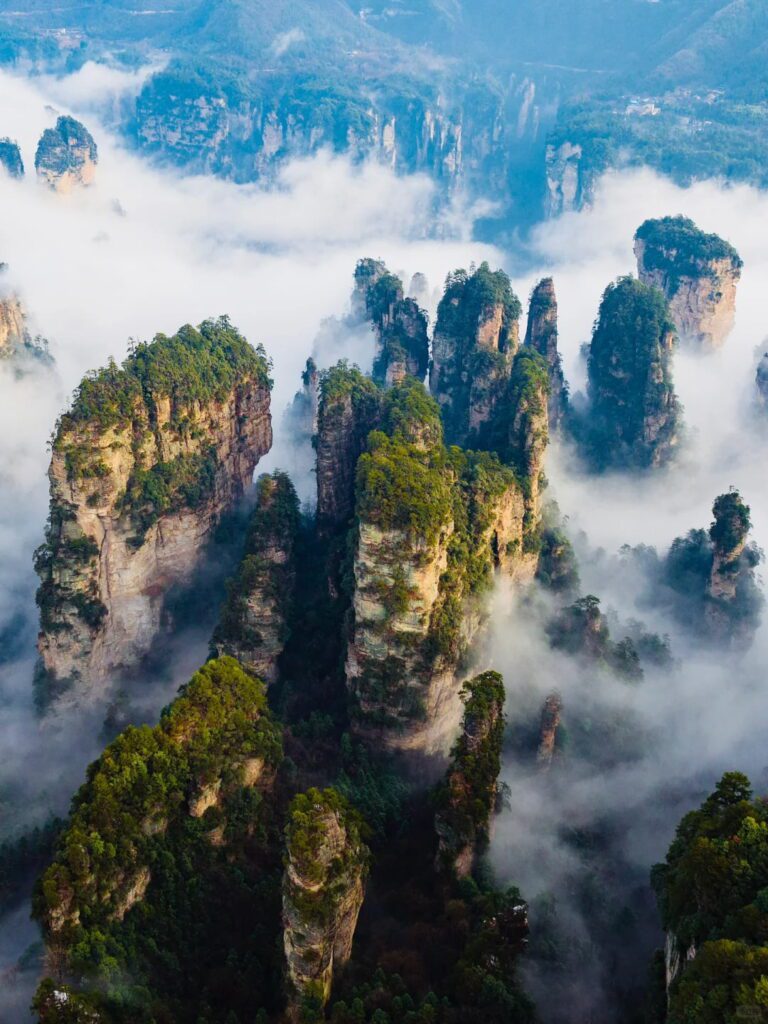 袁家界:電影《阿凡達》懸浮山靈感來源地。