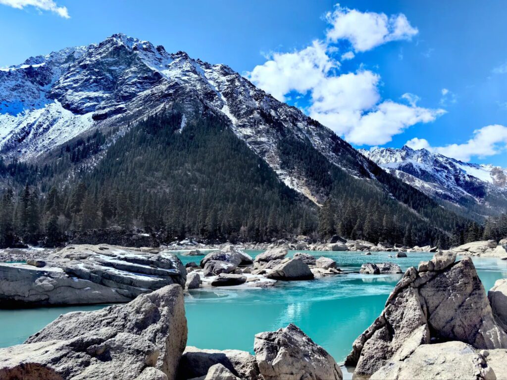 然烏湖 རང་ཝུ་མཚོ་|波密・西藏景點介紹-G318上的高原明鏡 - CITS China International Travel Service 然烏湖冬天