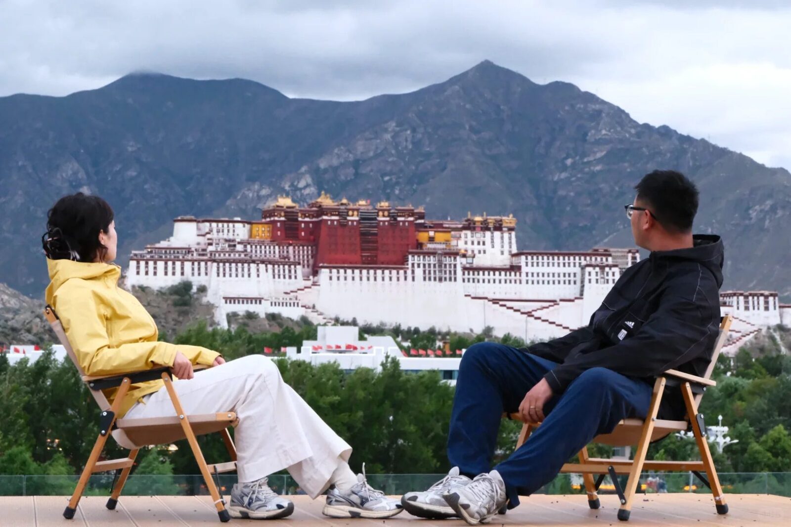 西藏旅游推荐景点咖啡厅10大景点中的秘境