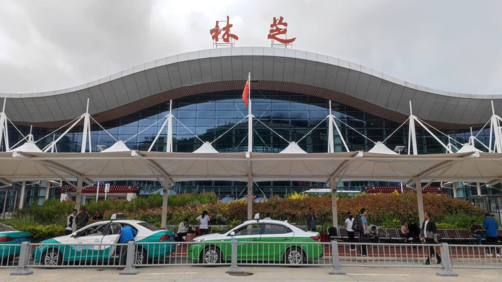 2026 美國、加拿大旅客去西藏旅遊怎麼飛?進藏順序與安排 - CITS China International Travel Service 林芝機場