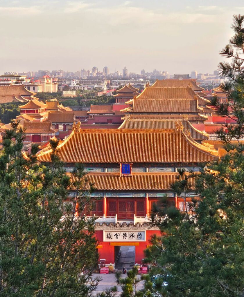 北京故宮黃昏特別漂亮，適合第一是去中國旅遊的跟團景點