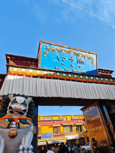 扎基寺-西藏第一財神廟可以求財求小金卡