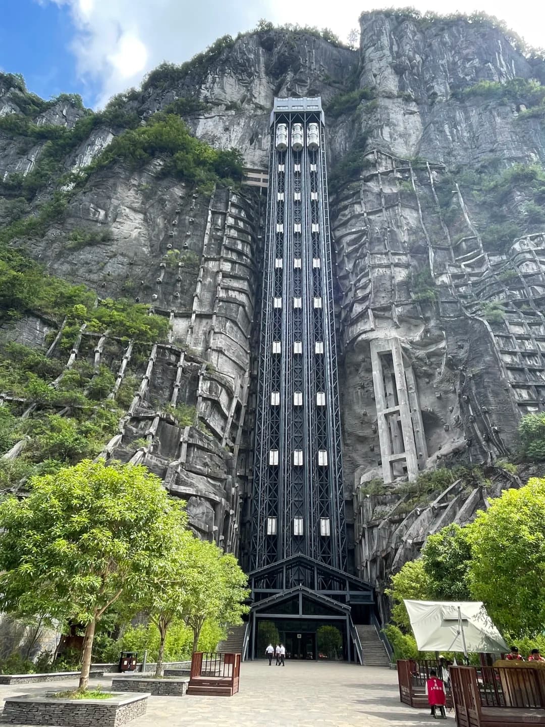 Born Three Bridges 2