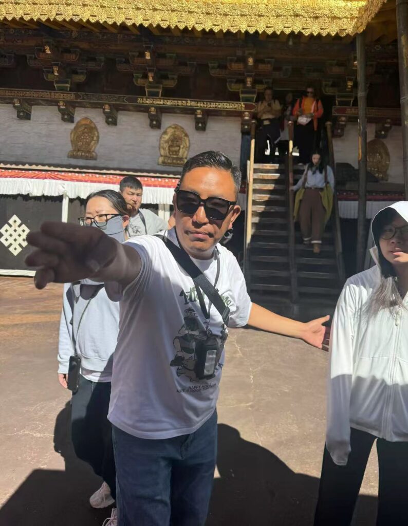 西藏隨團醫師大揭秘:貼心服務還是另一種套路? - CITS China International Travel Service CITS西藏導遊一流服務