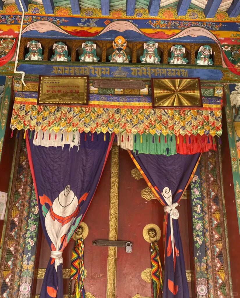 湖心島上的寺廟