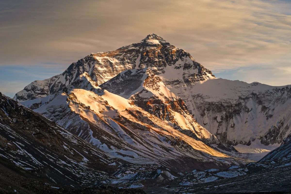 西藏行程10日－升級希爾頓｜林芝、巴松措、拉薩、珠峰、羊湖-10人小團
