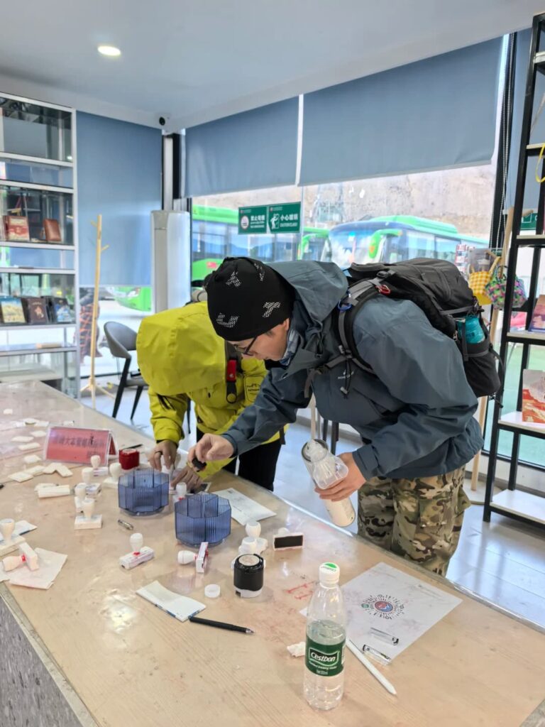 天上西藏郵局 ལྷ་ས་སྦྲག་ཁང་|拉薩.西藏景點介紹-寄回家的回憶 - CITS China International Travel Service 珠峰大本營的天上西藏郵局主題