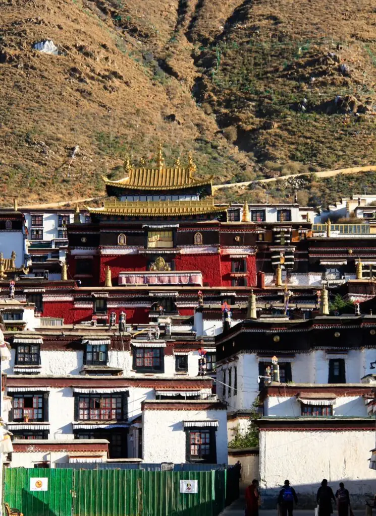 扎什倫布寺是經典的景點後藏必去的西藏行程