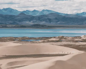 Tibetan multicolored beach Tibet colorful beach photo introduction