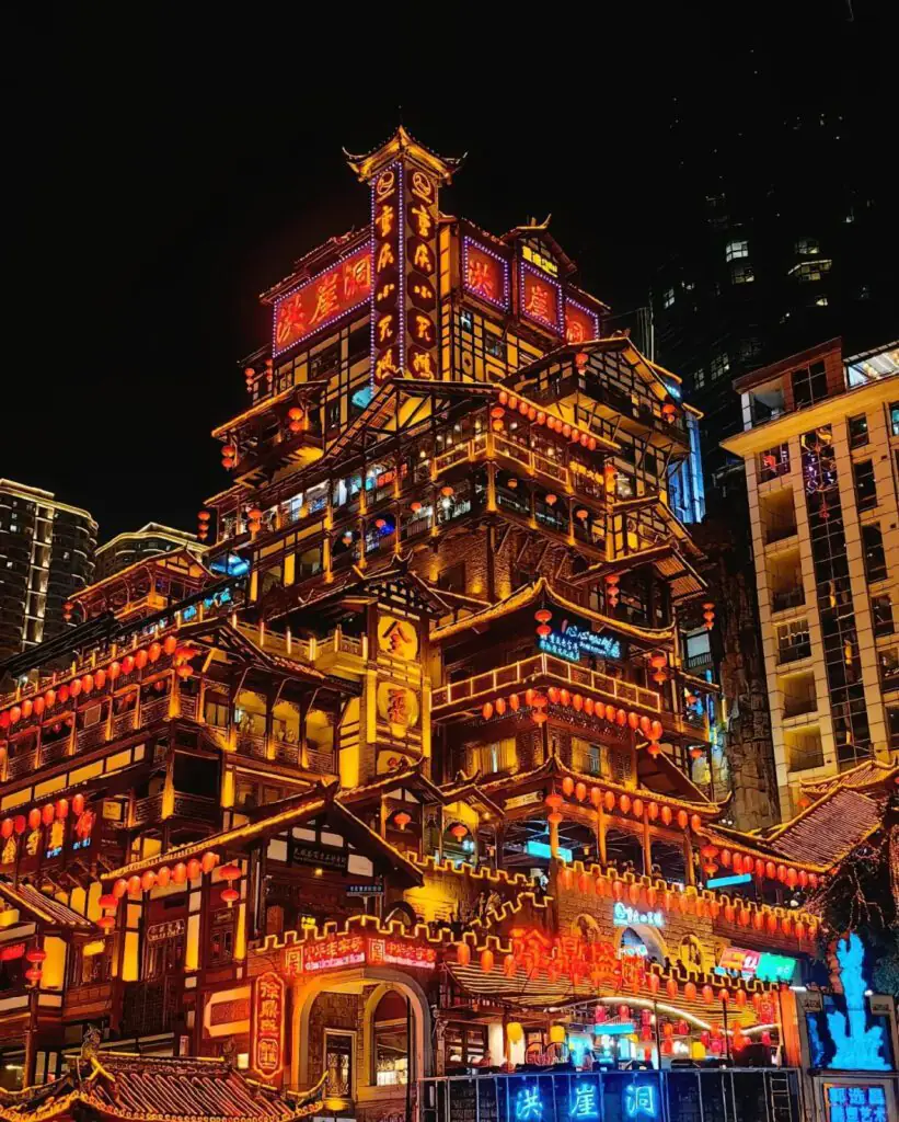 重慶洪崖洞夜景 中國山城燈光建築景觀