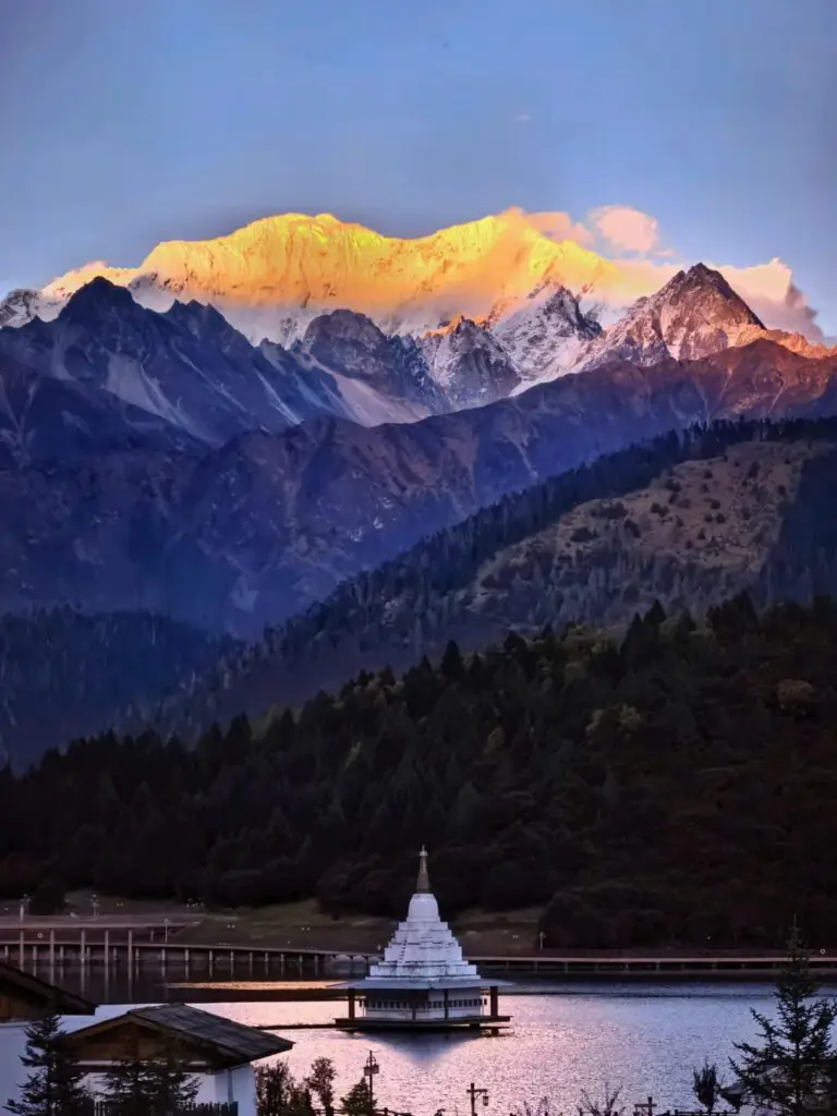 Lulang Town ཀླུ་གླང་ | Nyingchi, Tibet Attractions—The "Switzerland of Nyingchi" | China2Go Sunrise over Lulang Township
