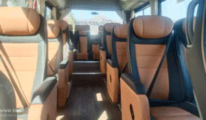 China International Travel Service (CITS) uses good cars.
