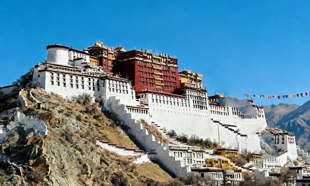 Tibet Itinerary Recommendation — Potala Palace and Lhasa Panoramic View