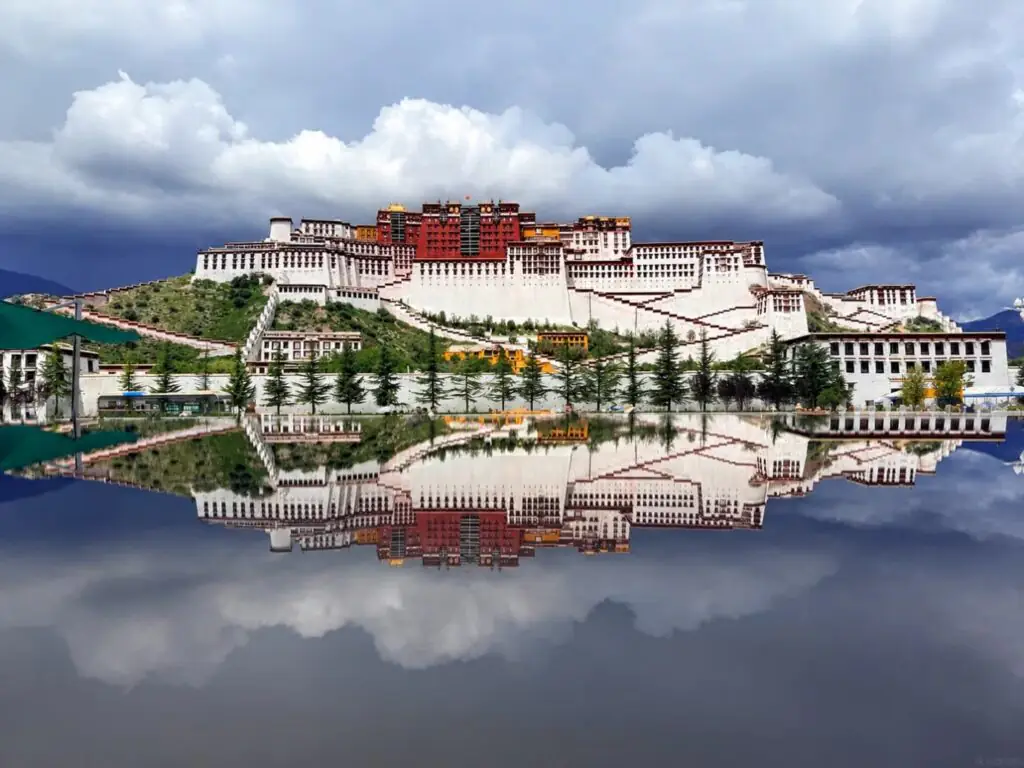 拉薩布達拉宮-阿里北線15日轉山第一天抵達拉薩|國旅環球-China2Go